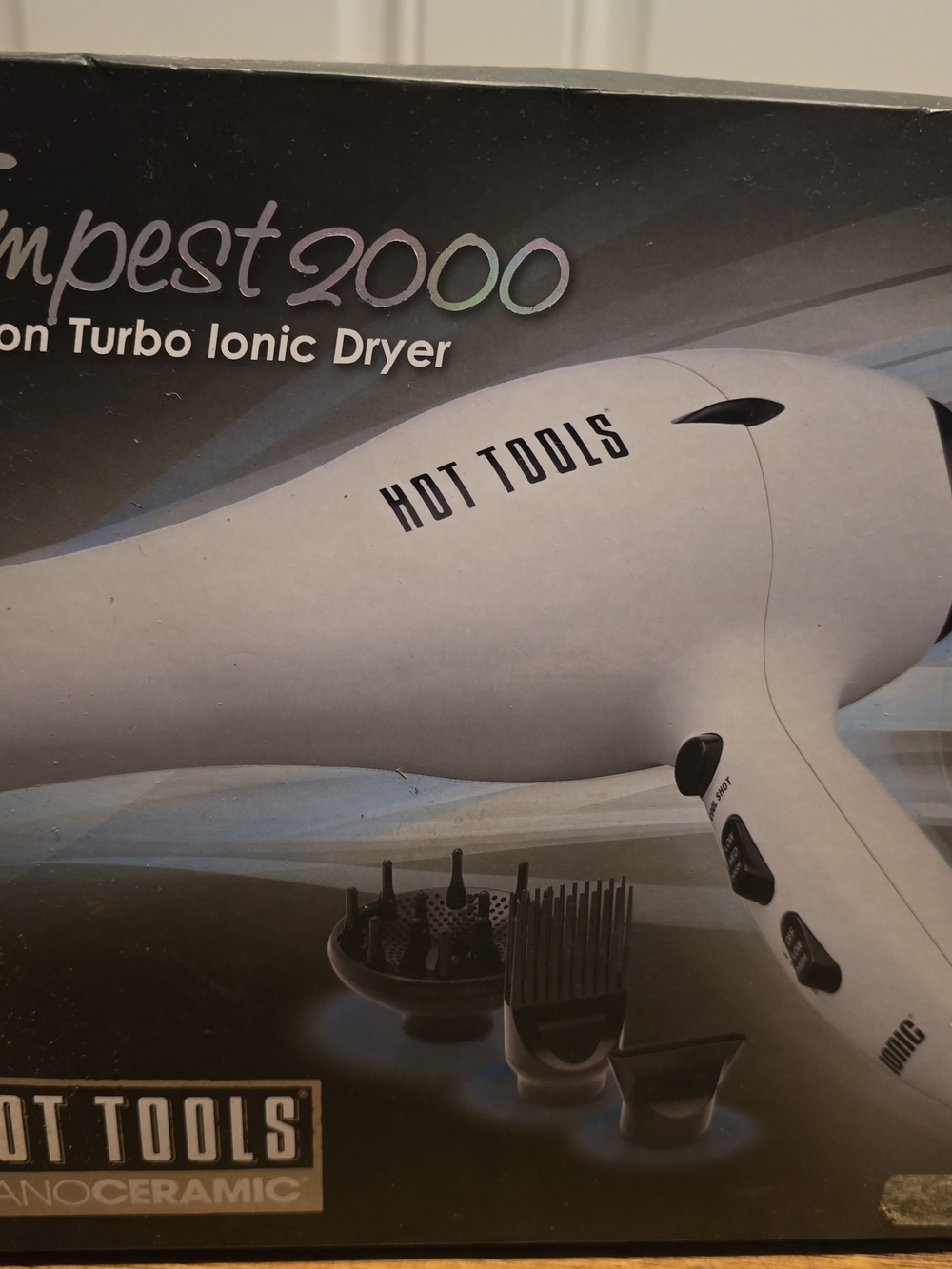 HOT TOOLS Brand New In Box-White Tempest 2000 Ionic Dryer - White